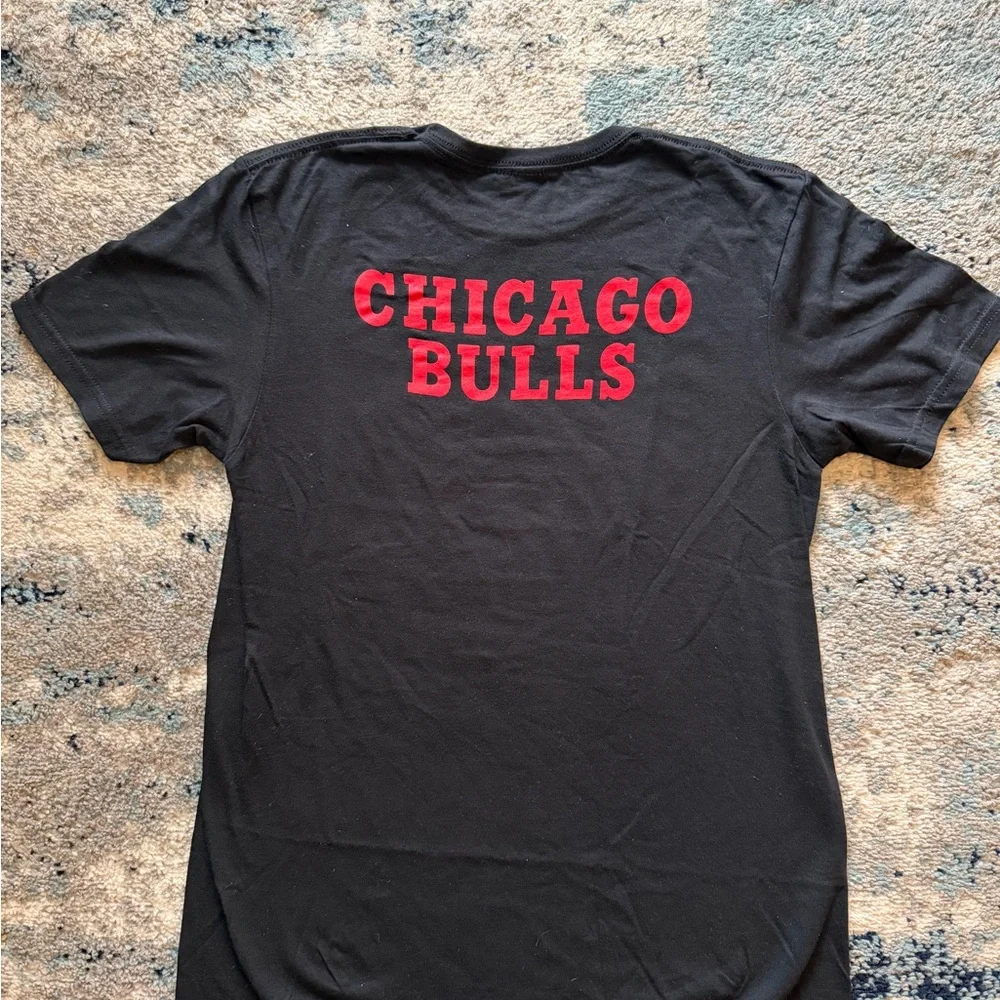 NBA Black and Red Chicago Bulls Tee - Picture 2 of 3